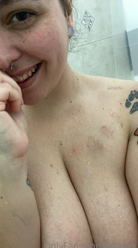 Naken lekkede OnlyFans-bilde av Wildvix