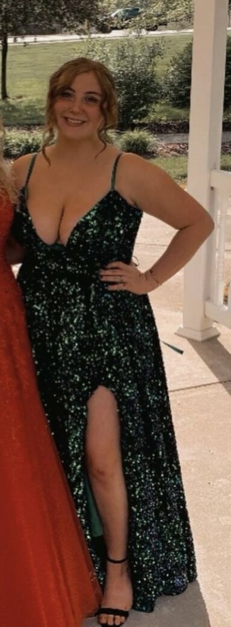Alyssa Holmes 69