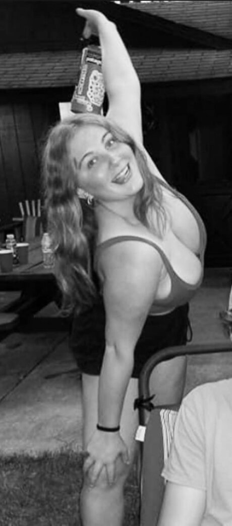 Alyssa Holmes 69