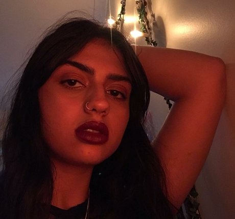Alasti lekkinud OnlyFans-i pilt Mays Benatti