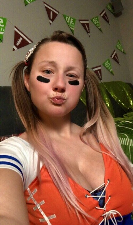 Naakte gelekte OnlyFans-foto van Pattycake