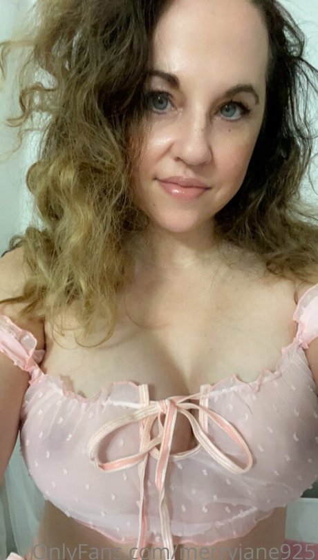 Merryjane925