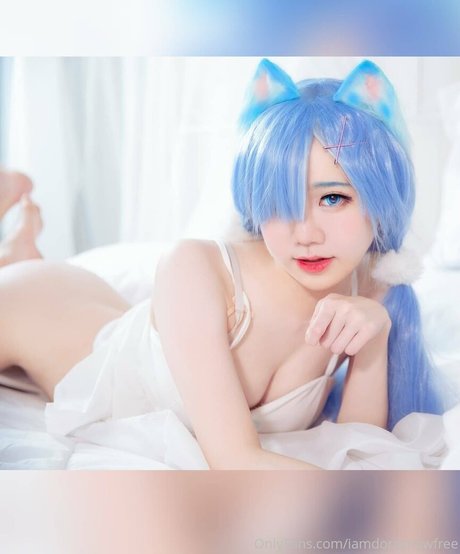 Naakte gelekte OnlyFans-foto van Iamdorasnowfree
