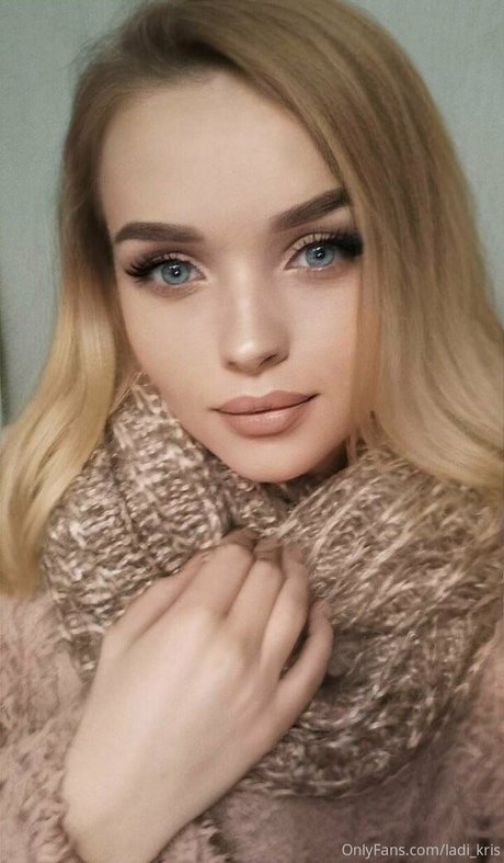 Alasti lekkinud OnlyFans-i pilt Mysteriouskris