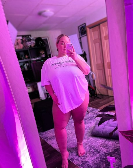 Nahá fotka uniklých OnlyFans od Ilovecaroline