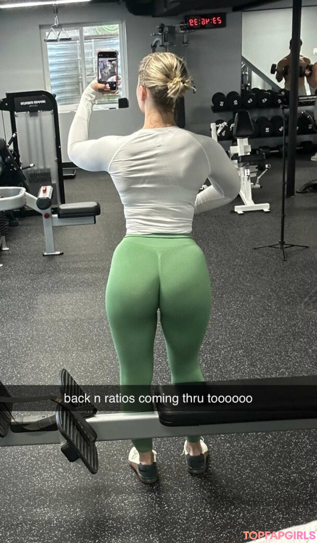 Nahá fotka uniklých OnlyFans od Pineapplebrat #1489