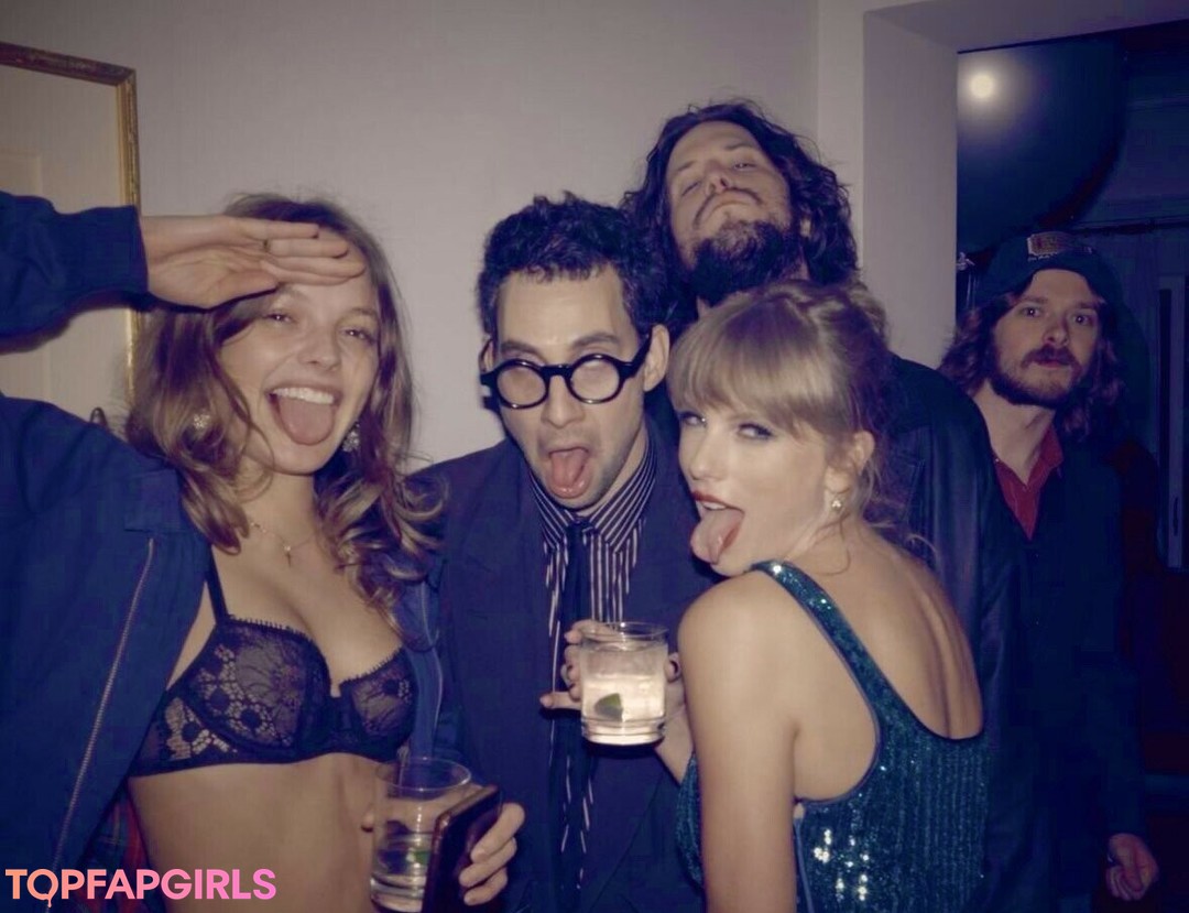 Alasti lekkinud OnlyFans-i pilt Taylor Swift #1035
