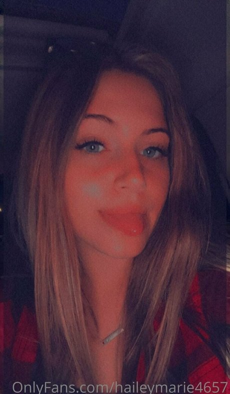 Nahá fotka uniklých OnlyFans od Haileymarie4657