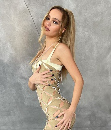 Lilyrose Depp