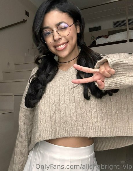 Naakte gelekte OnlyFans-foto van Alishabrightvip