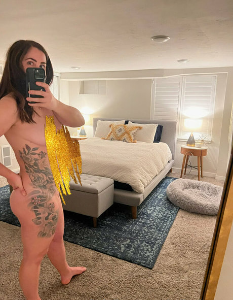 Nahá fotka uniklých OnlyFans od Milajames