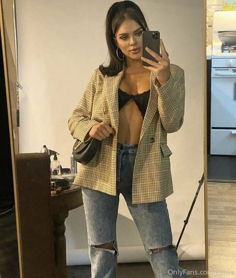 Nahá fotka uniklých OnlyFans od Kelsie