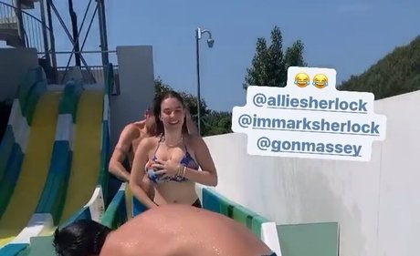Alasti lekkinud OnlyFans-i pilt Allie Sherlock