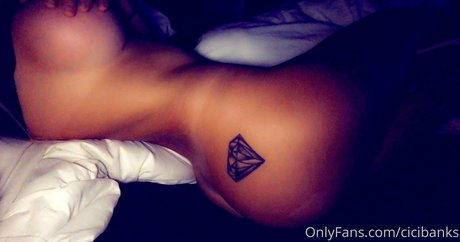 Naken läckt OnlyFans-bild av Cicibanks