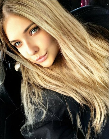 Nahá fotka uniklých OnlyFans od Ericabigboobs