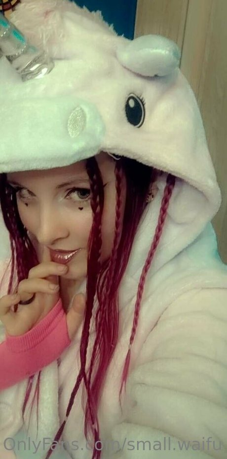 Smallwaifu
