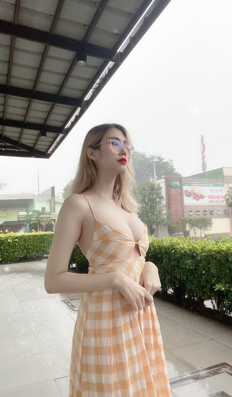 Nahá fotka uniklých OnlyFans od Kura Oneesan