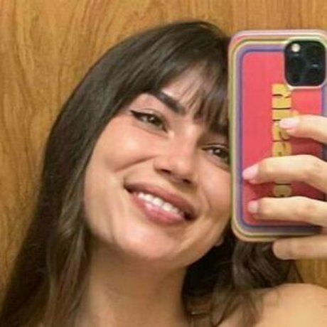 Naken läckt OnlyFans-bild av Yelaavi