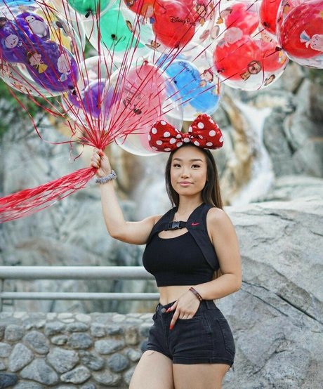 Nahá fotka uniklých OnlyFans od Shallyzsa