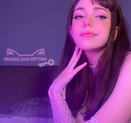 Alaston vuotanut OnlyFans-kuva Kittew