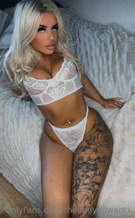 Photo nue de fuite OnlyFans de Theoneyouwantx