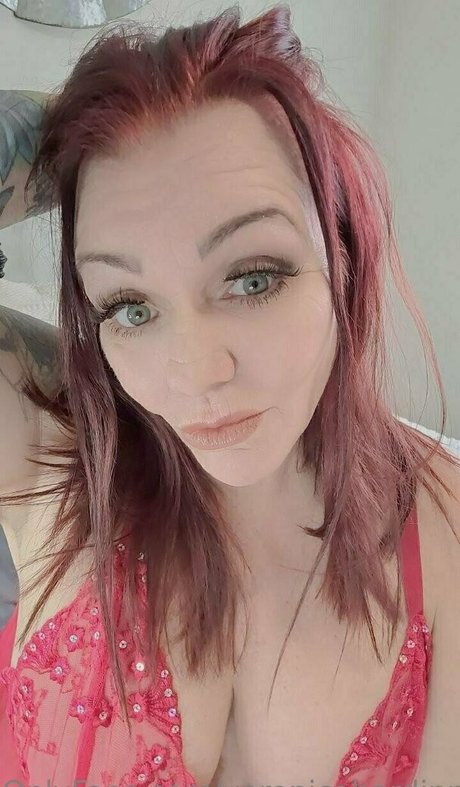 Naakte gelekte OnlyFans-foto van Veronicahardinn
