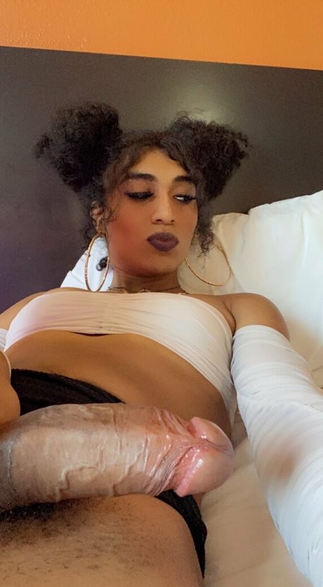 Nahá fotka uniklých OnlyFans od Tlavont