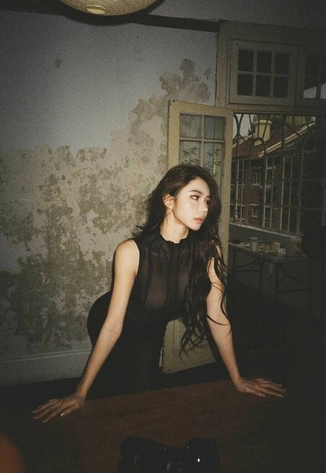 Yuan Sayuki Weme