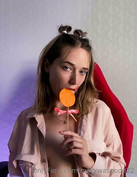 Nahá fotka uniklých OnlyFans od Maryrosevip