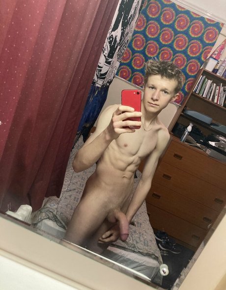 Nahá fotka uniklých OnlyFans od Aidentwink