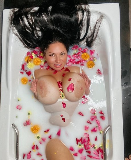 Dilyla Bloom