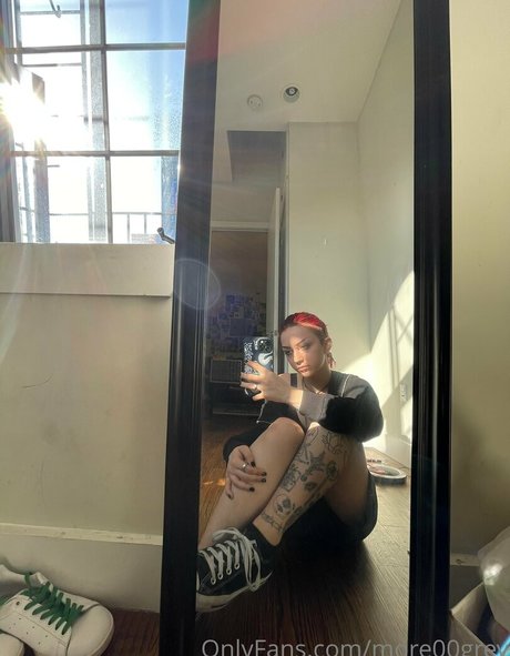 Nahá fotka uniklých OnlyFans od More00grey