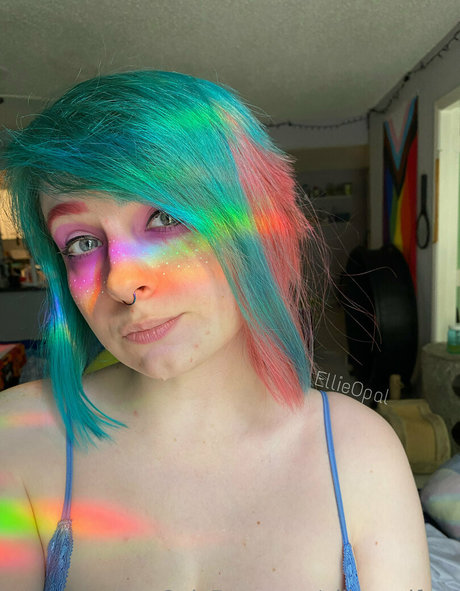 Ellieopalfree