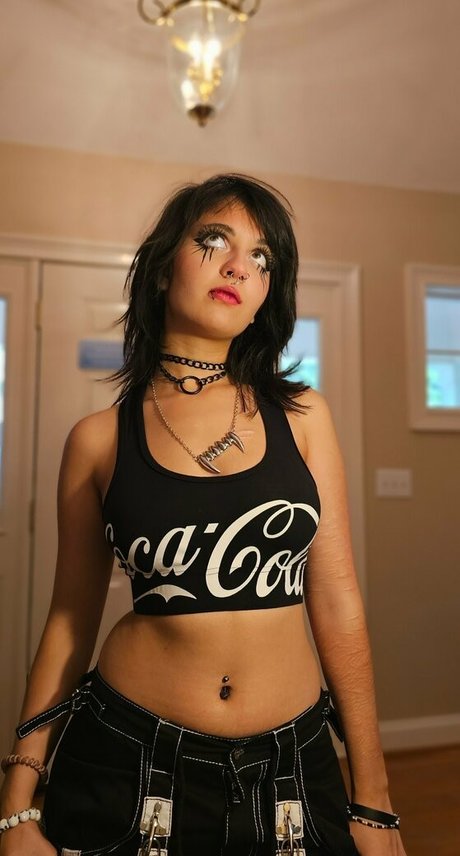 Emostonergorl