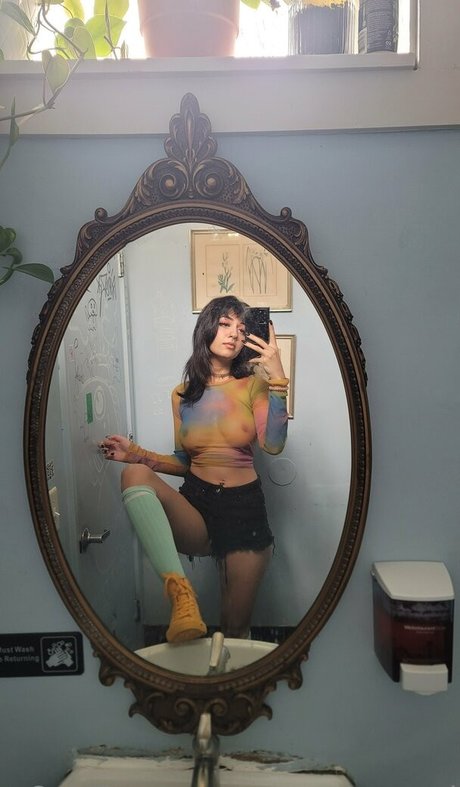 Emostonergorl
