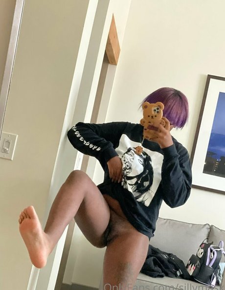 Nahá fotka uniklých OnlyFans od Sillymask