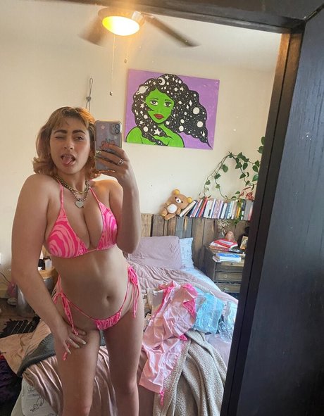 Nahá fotka uniklých OnlyFans od Oatmilkmommy