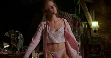 Nahá fotka uniklých OnlyFans od Lea Thompson