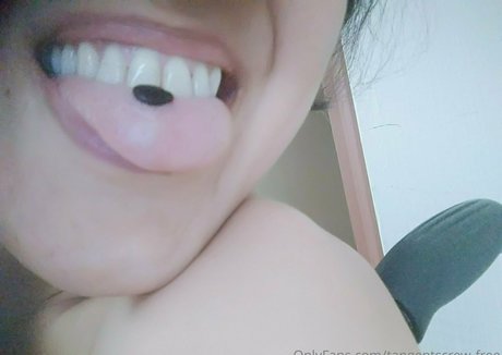 Photo nue de fuite OnlyFans de Tangentscrewfree