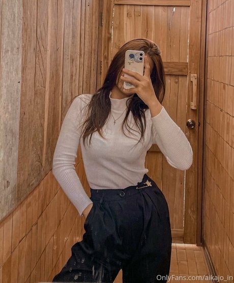 Nahá fotka uniklých OnlyFans od Aikajoin