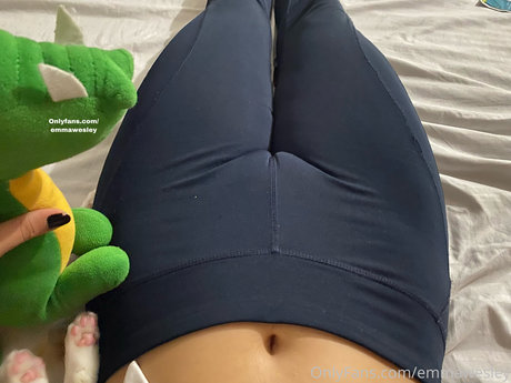 Nahá fotka uniklých OnlyFans od Emmawesley