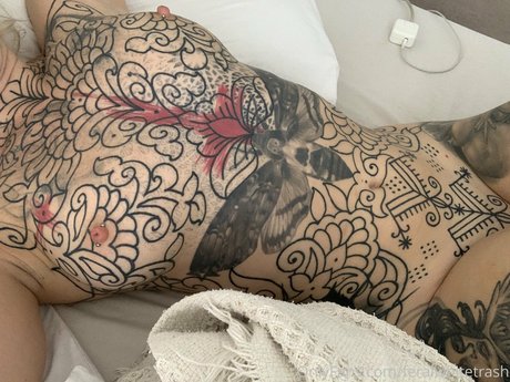 Alasti lekkinud OnlyFans-i pilt Feralwhitetrash