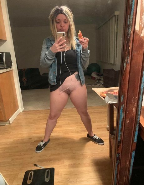 Alaston vuotanut OnlyFans-kuva Soyacide