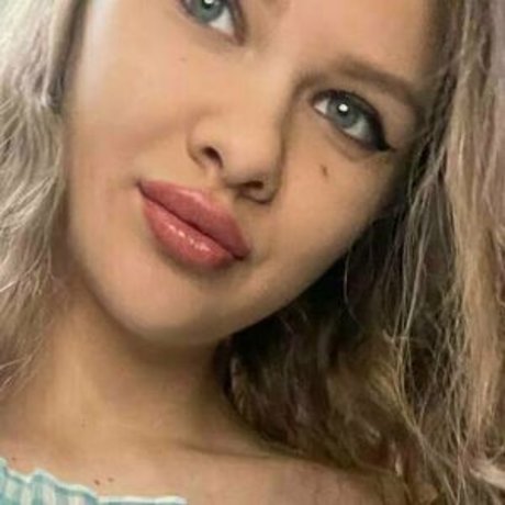 Nahá fotka uniklých OnlyFans od Maynot