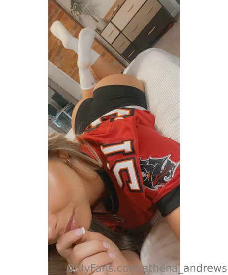Nahá fotka uniklých OnlyFans od Athena Andrews