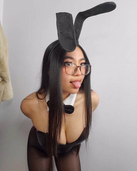 Nahá fotka uniklých OnlyFans od Peachkissxx