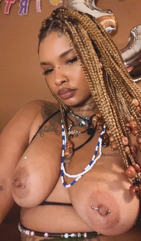 Foto desnuda filtrada de OnlyFans de Bleu2lost