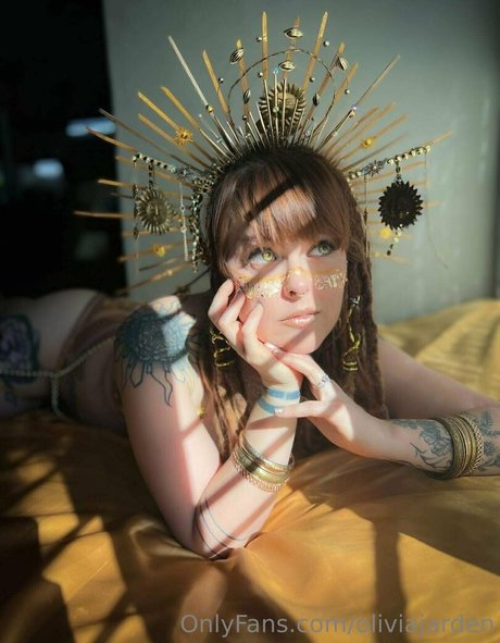 Nahá fotka uniklých OnlyFans od Olivia Jarden