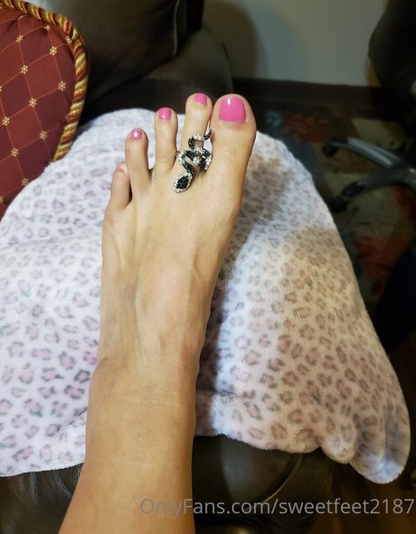 Sweetfeet2187