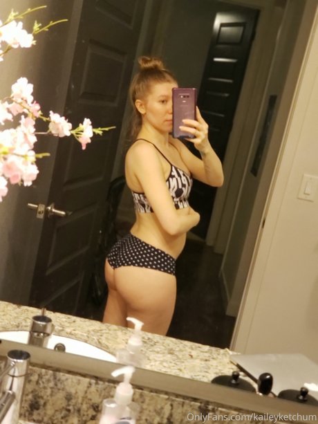 Alasti lekkinud OnlyFans-i pilt Kailey Ketchum